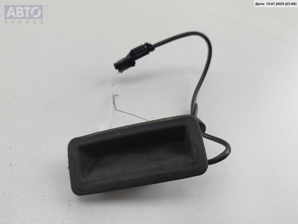 Кнопка  к Ford Focus 2005