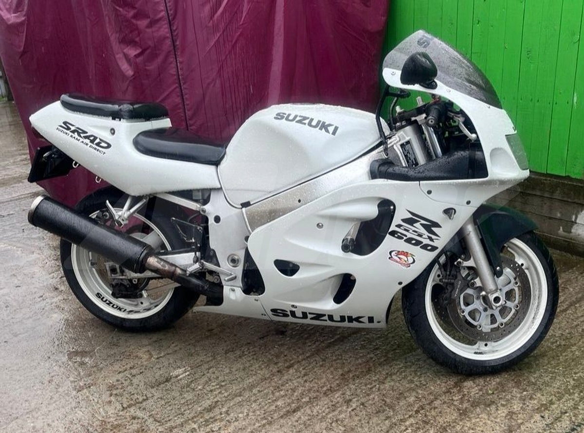 Suzuki GSR 600, 1998