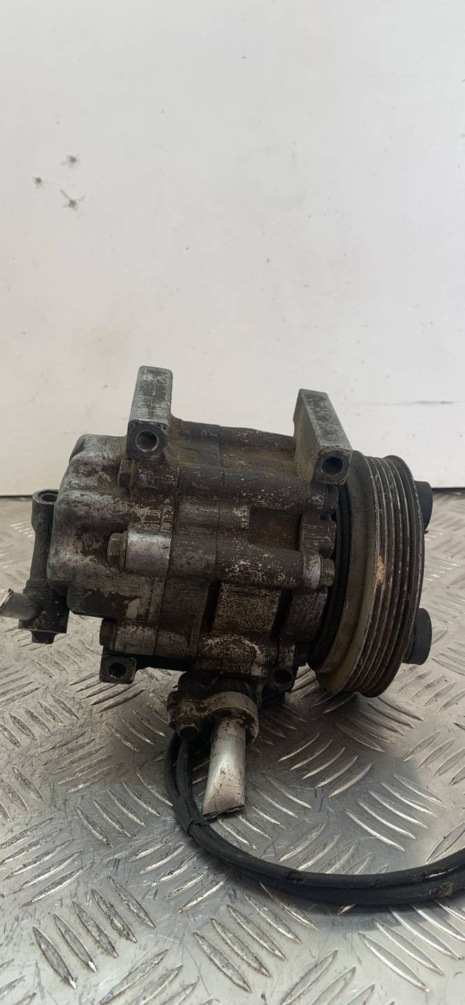 Компрессор кондиционера к Mazda 626 1995