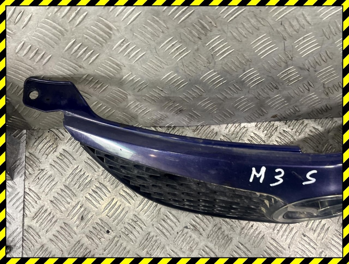 Решетка радиатора к Mazda 3 2004