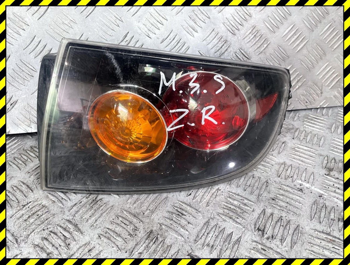 Фонарь задний правый к Mazda 3 2006