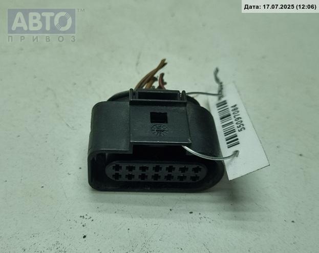 Разъем AUX / USB к Volkswagen Passat 2002