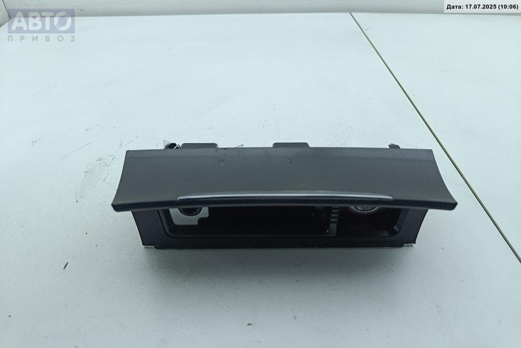 Пепельница к Volkswagen Passat 2005