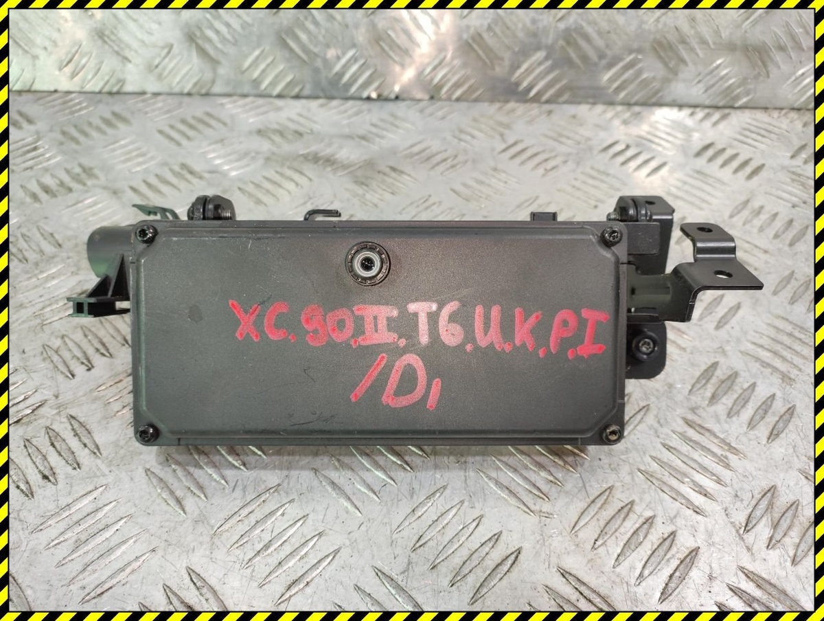 Камера переднего вида к Volvo XC90 2018