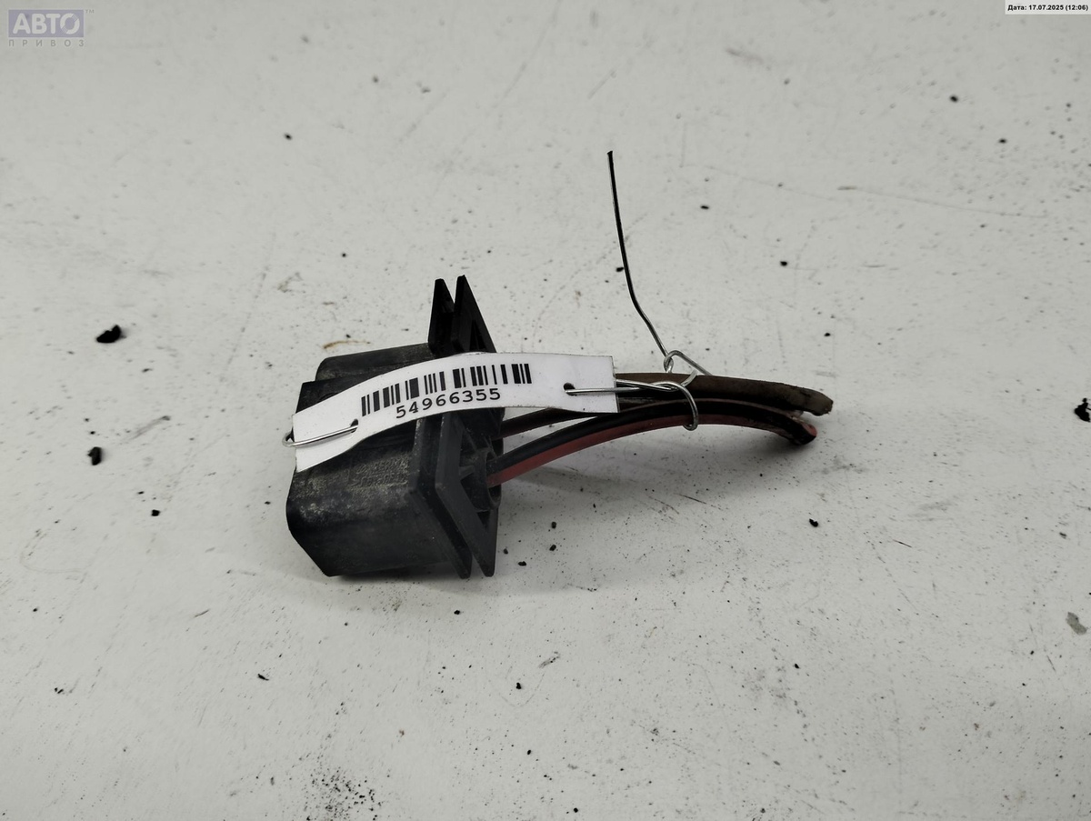Разъем AUX / USB к Volkswagen Golf 2000