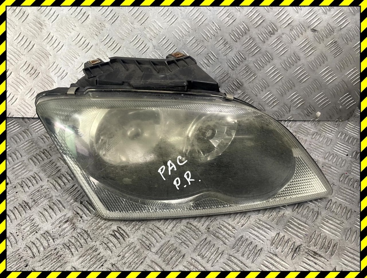 Фара правая к Chrysler Pacifica 2005