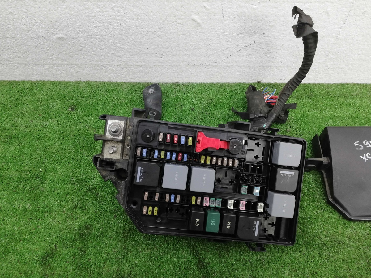 Блок предохранителей к Volvo XC40 2020