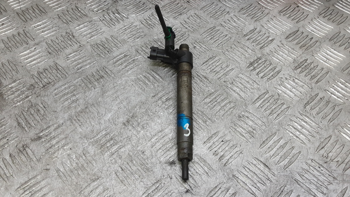 Форсунка к Peugeot 4007 2010