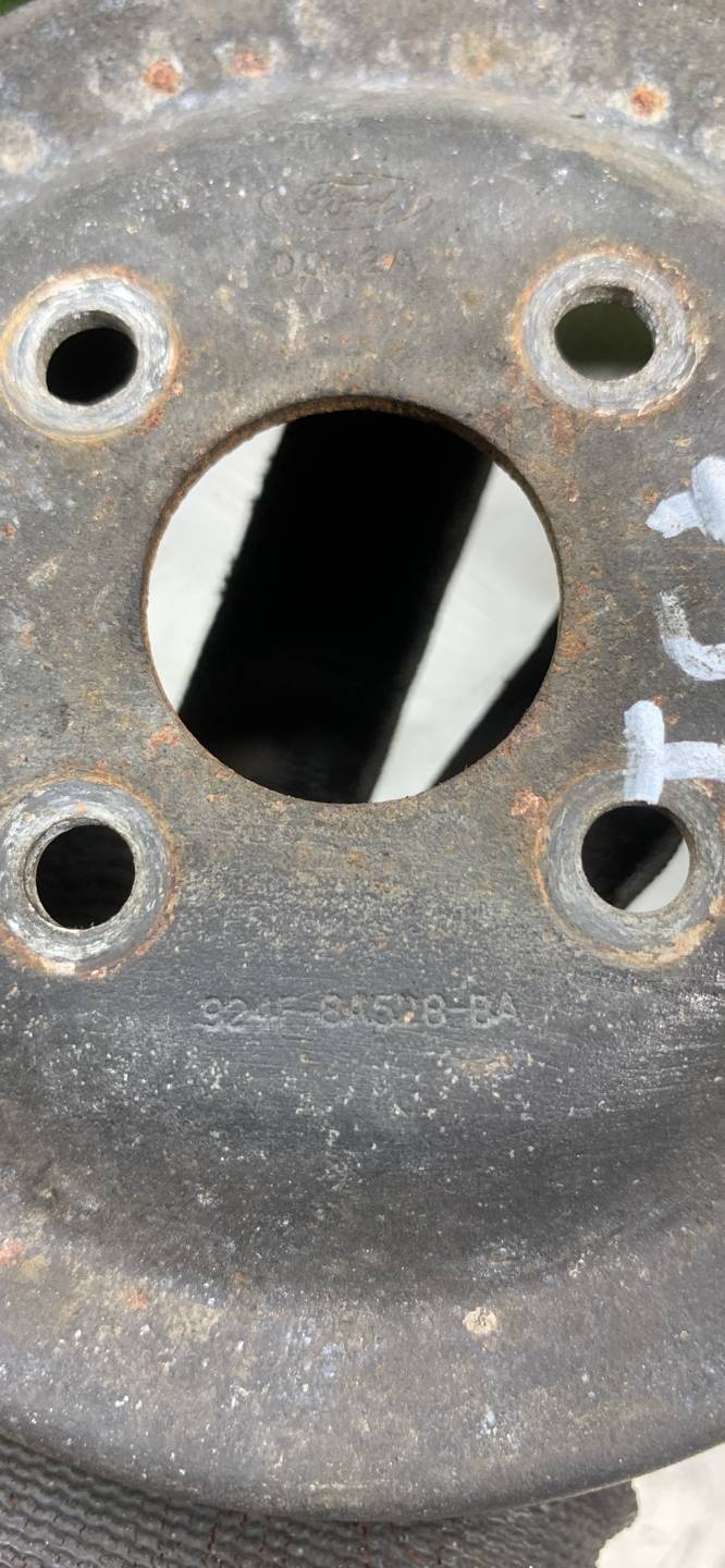 Шкив помпы к Ford Tourneo Connect 1993