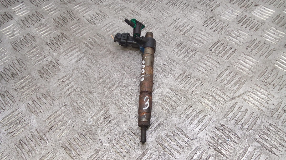 Форсунка к Peugeot 4007 2010