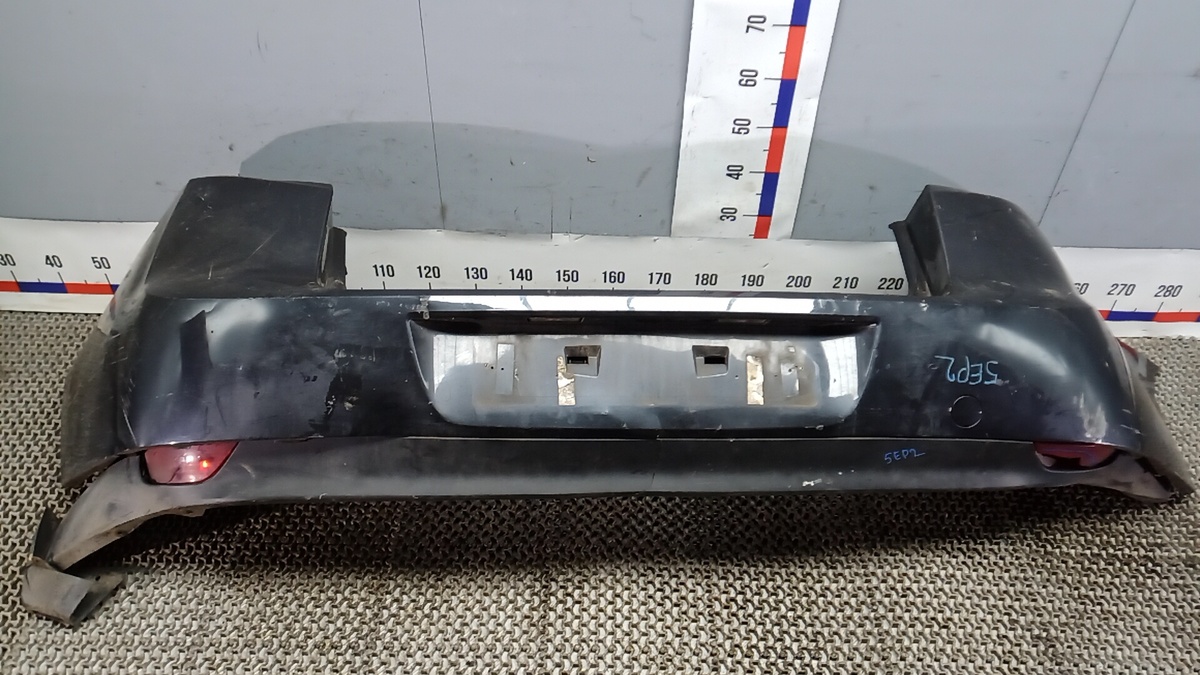 Бампер задний к Renault Laguna 2009