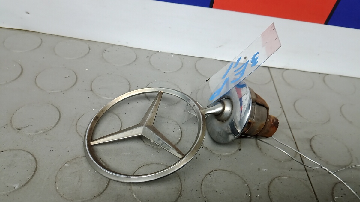 Эмблема к Mercedes-Benz C-klasse 2007
