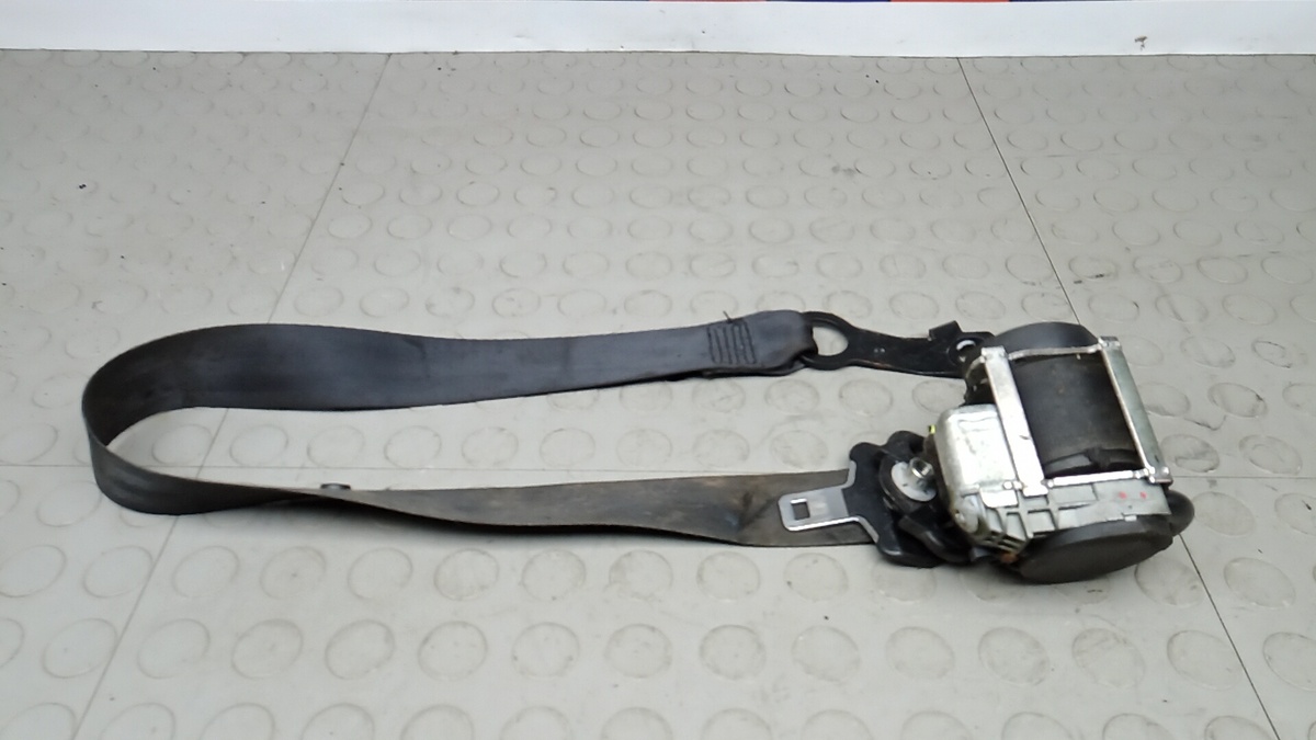 Пиропатрон к Nissan Qashqai 2011