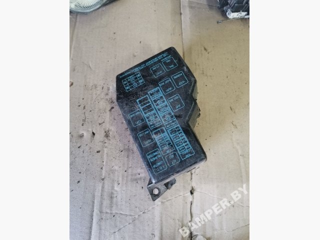 Блок предохранителей к Mitsubishi Space Runner 1996