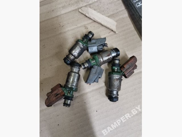 Форсунка к Toyota RAV 4 1998