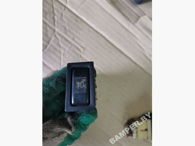 Кнопка противотуманных фар к Toyota RAV 4 1998