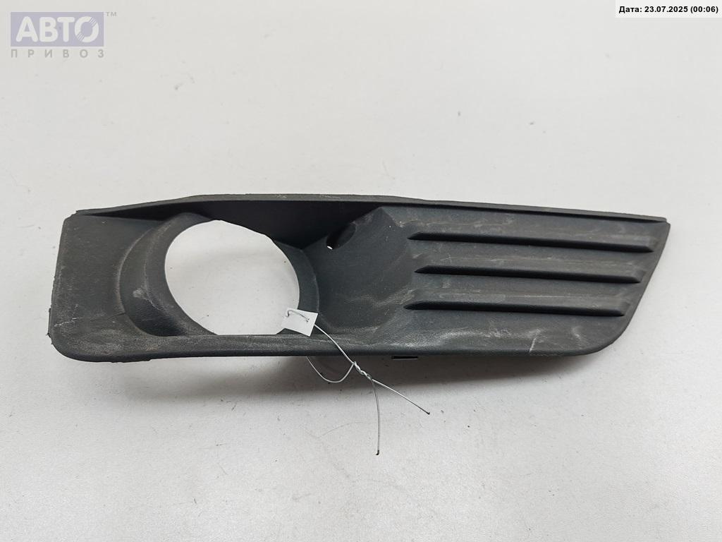Рамка фары к Ford Focus 2007