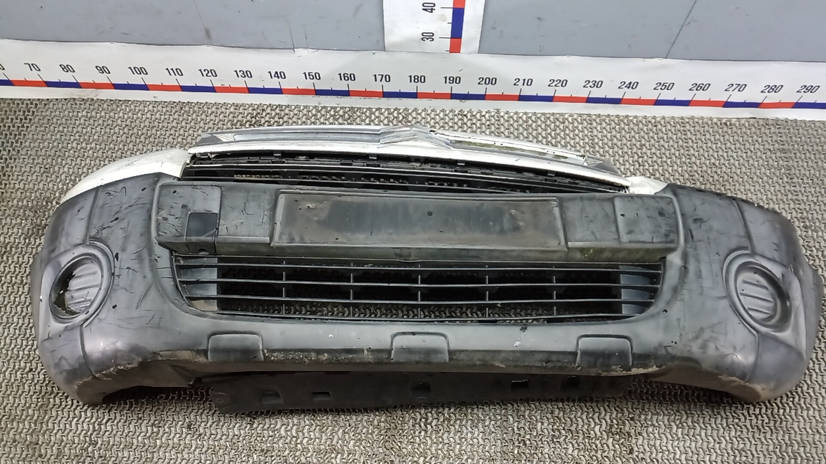 Бампер передний к Citroen Berlingo 2009