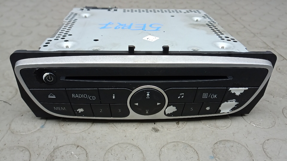 Магнитола к Renault Scenic 2010