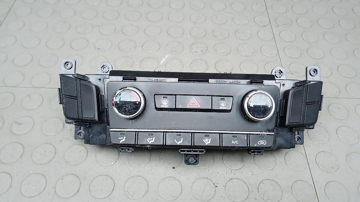 Блок управления печки (переключатель отопителя) к Hyundai H-1 2015