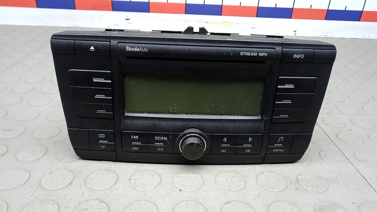 Магнитола к Skoda Octavia 2006