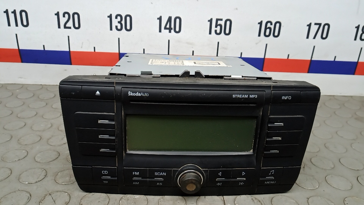 Магнитола к Skoda Octavia 2007