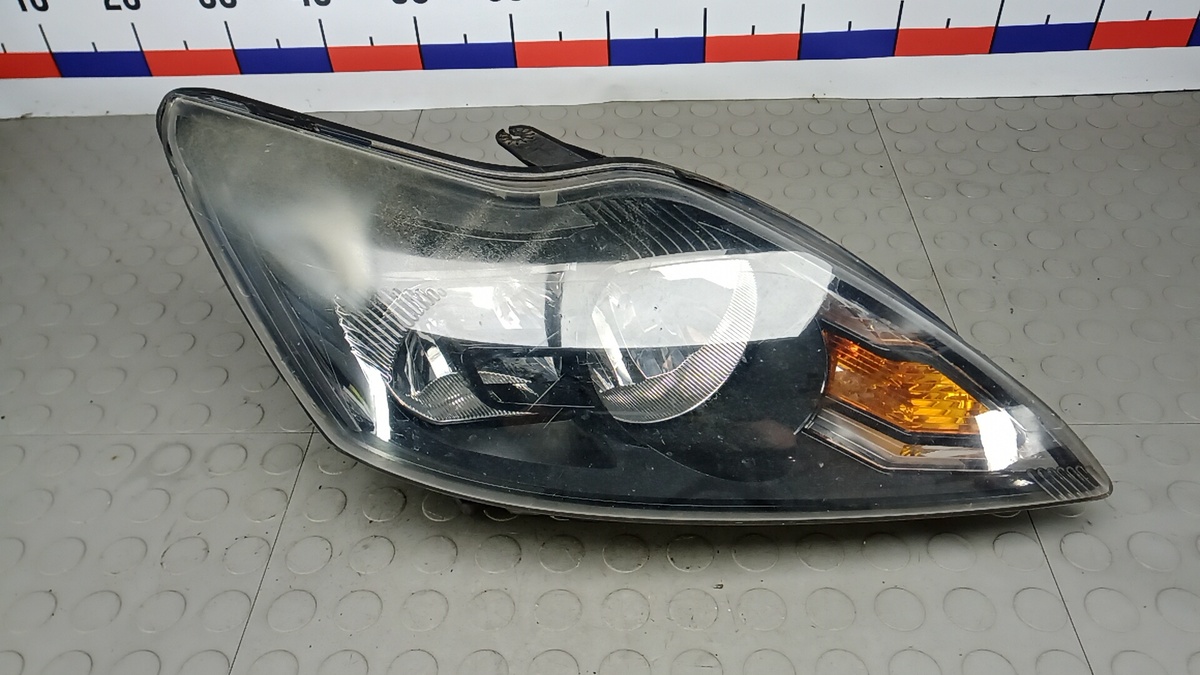 Фара правая к Ford Focus 2008