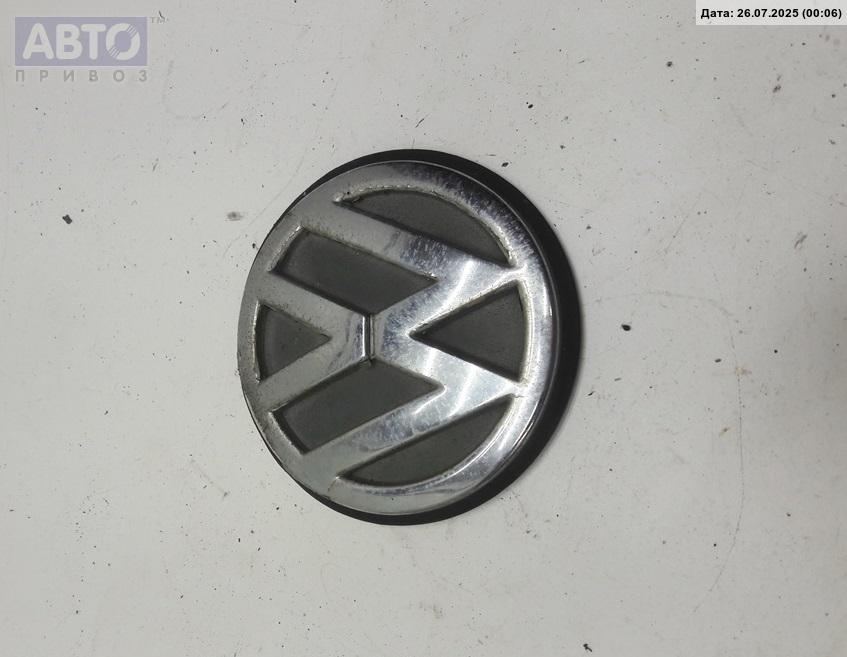 Эмблема к Volkswagen Passat 1999