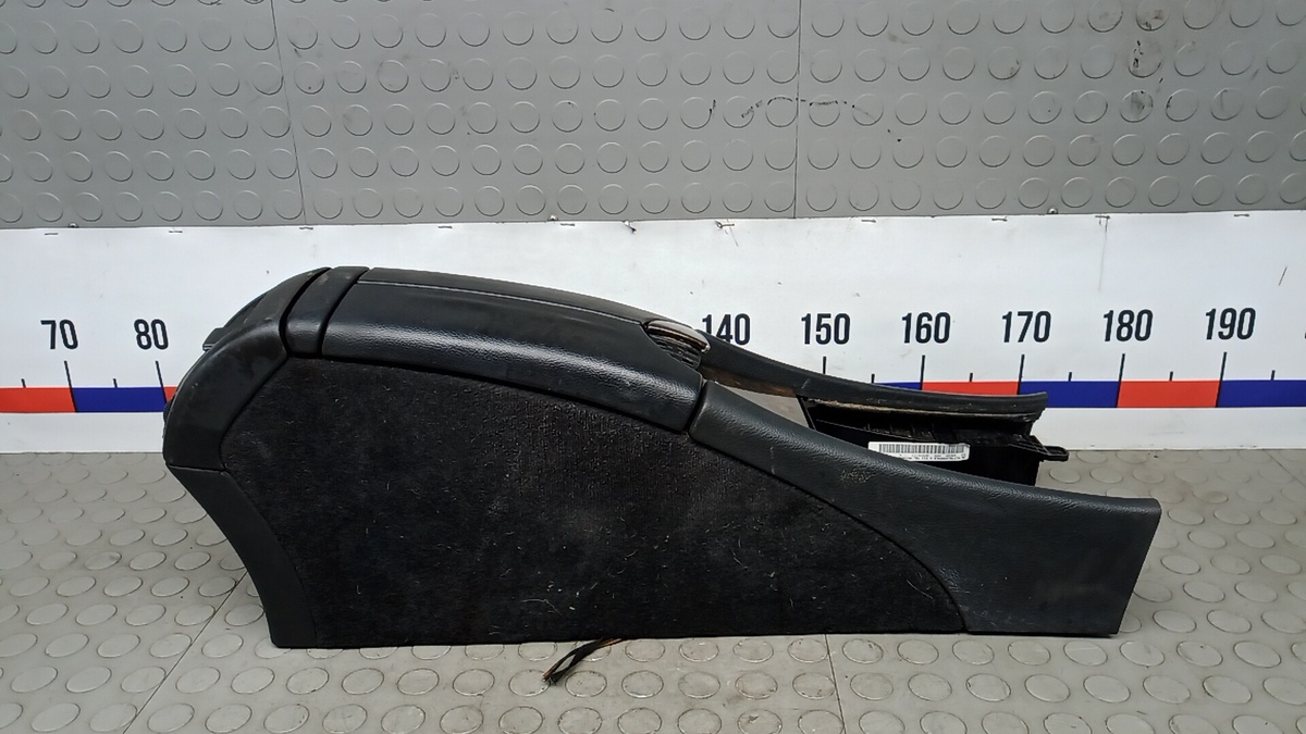 Подлокотник к Mercedes-Benz E-klasse 2006