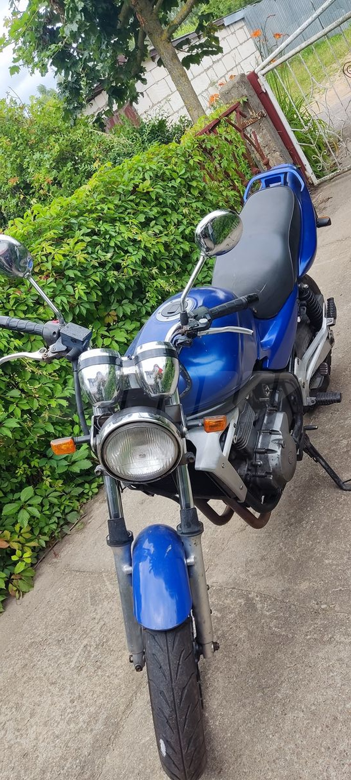 Kawasaki ER-5, 2001