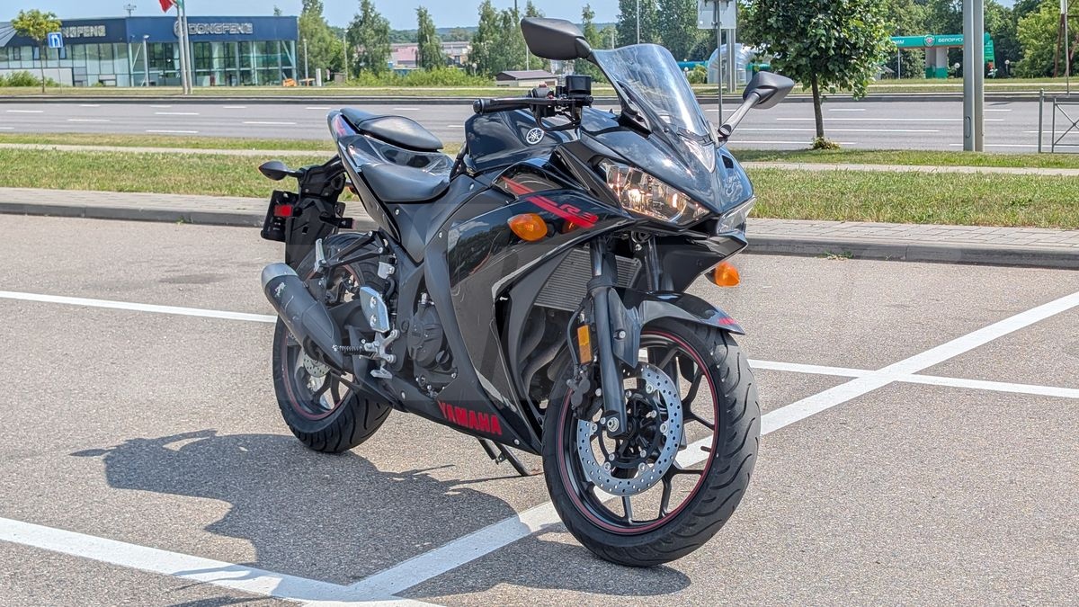 Yamaha YZF-R3, 2015