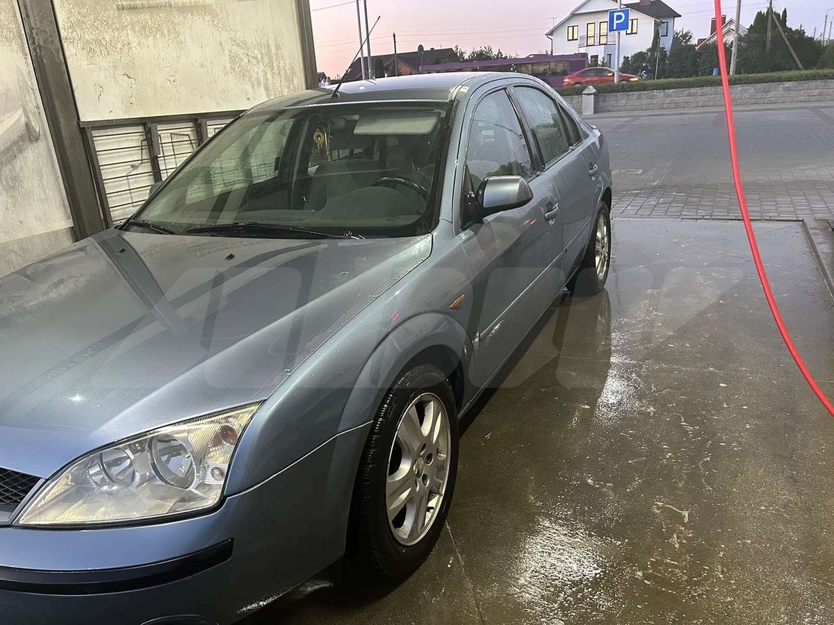 Ford Mondeo III, 2001