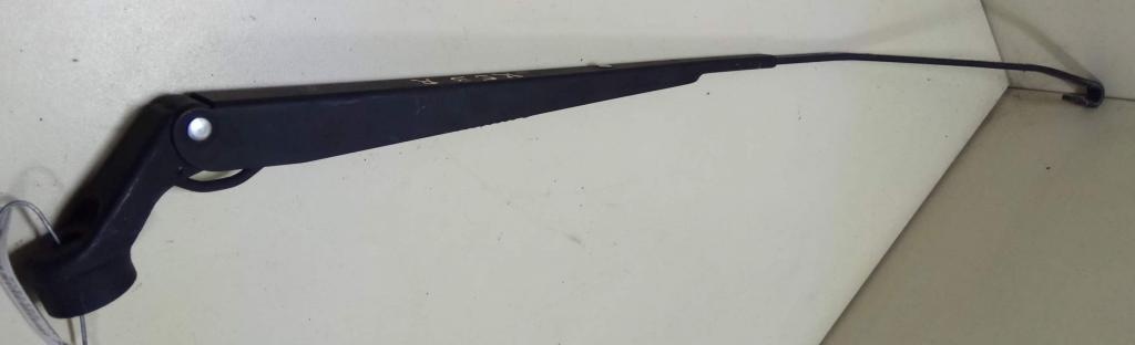 Щеткодержатель к Daihatsu Sirion 2000