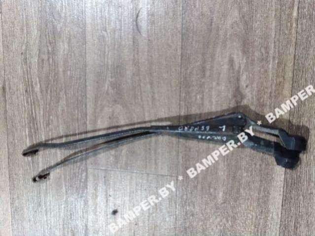 Щеткодержатель к Daewoo Espero 1993