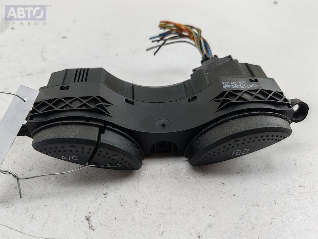 Кнопка  к Ford Focus 2003
