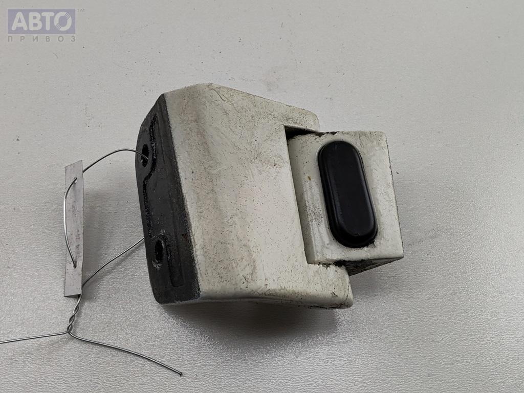 Петли к Volkswagen Transporter 1995