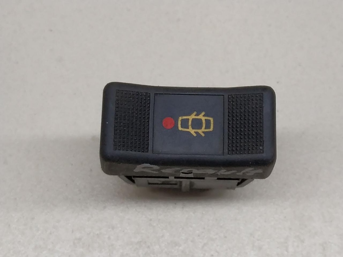 Кнопка блокировки дифференциала к Renault 21 1993