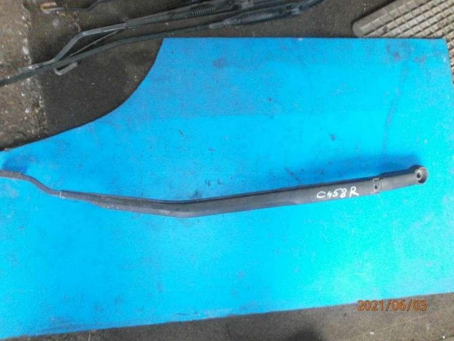 Щеткодержатель к Nissan Primera 2007