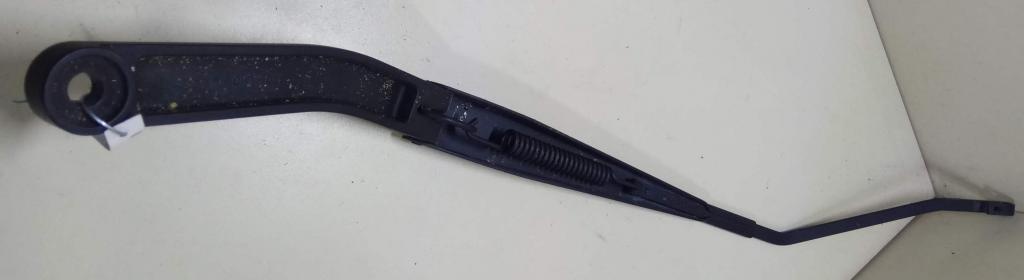 Щеткодержатель к Subaru Legacy 1997