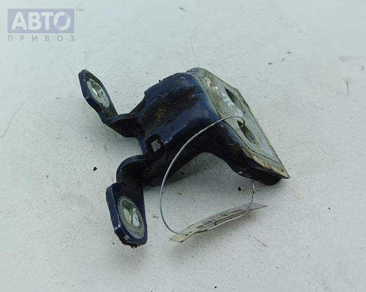 Петля двери к Dacia Logan 2006