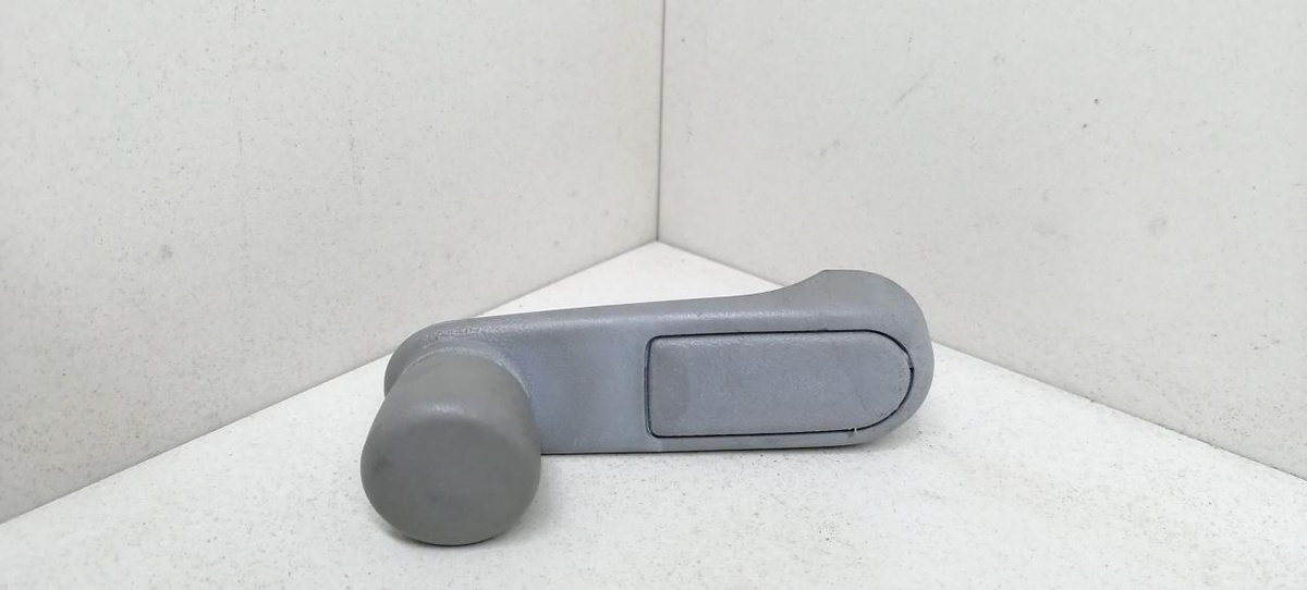 Ручка стеклоподъемника к Citroen Xsara Picasso 2004