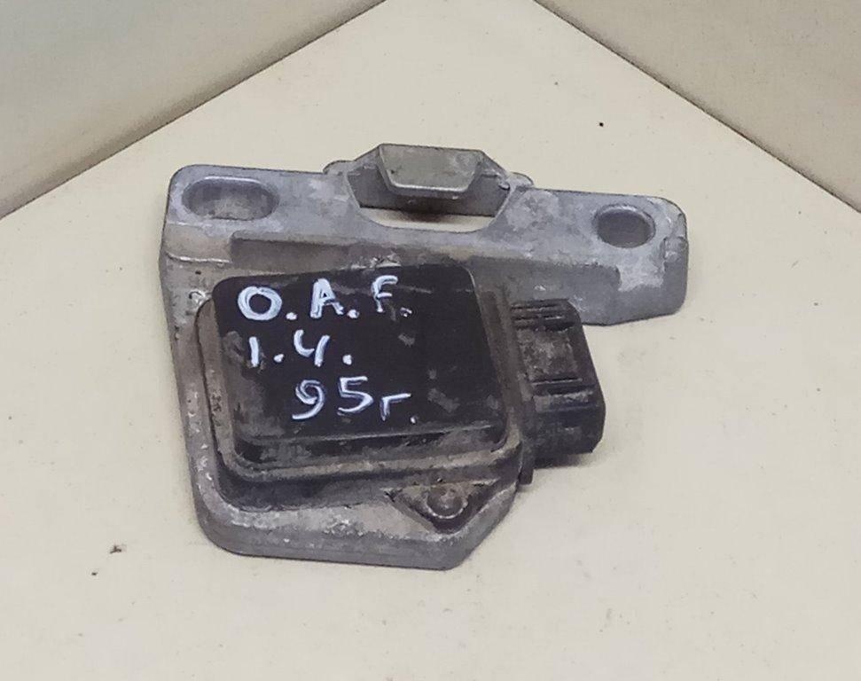 Наконечник свечной к Opel Astra 1995