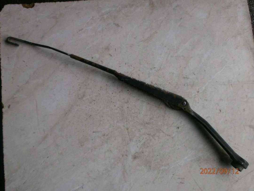 Щеткодержатель к Mazda 626 1996