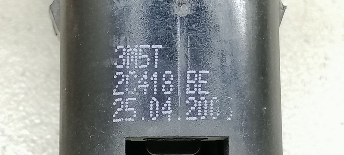 Кнопка  к Ford Focus 2006