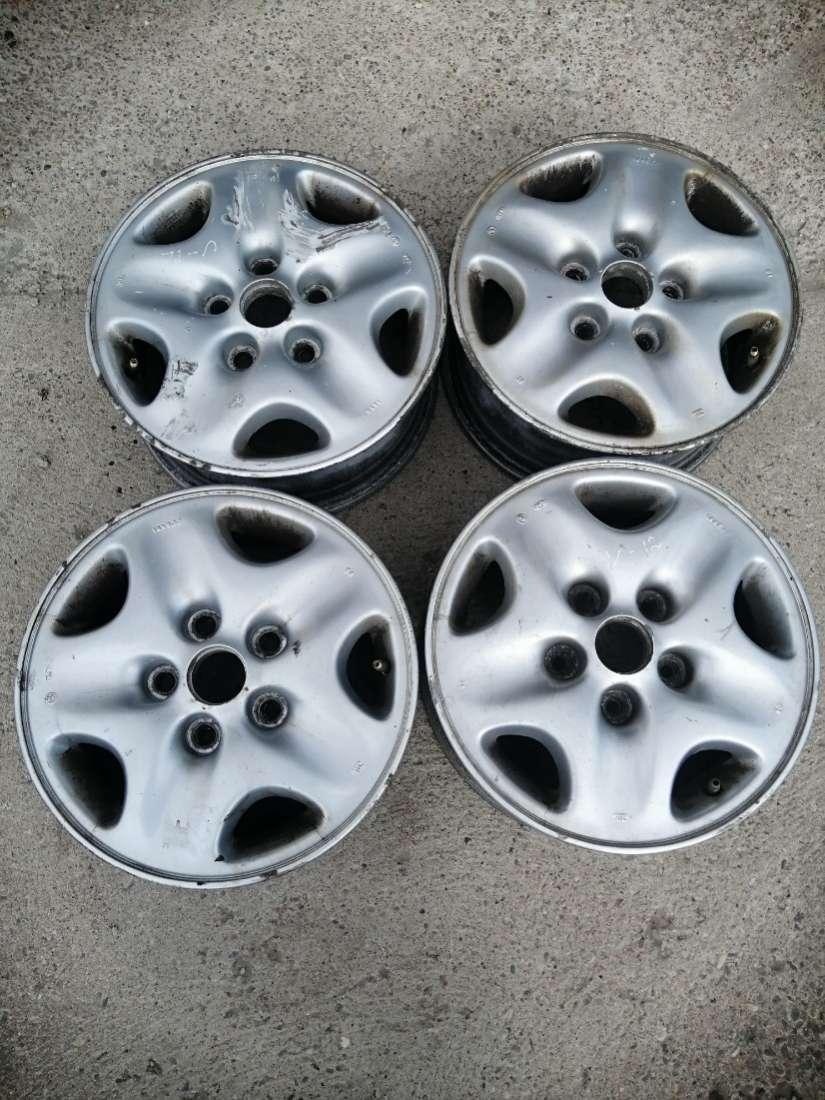 Диск литой к Mazda 626 1995