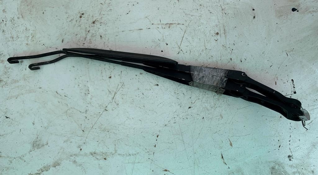 Щеткодержатель к Honda Civic 1997