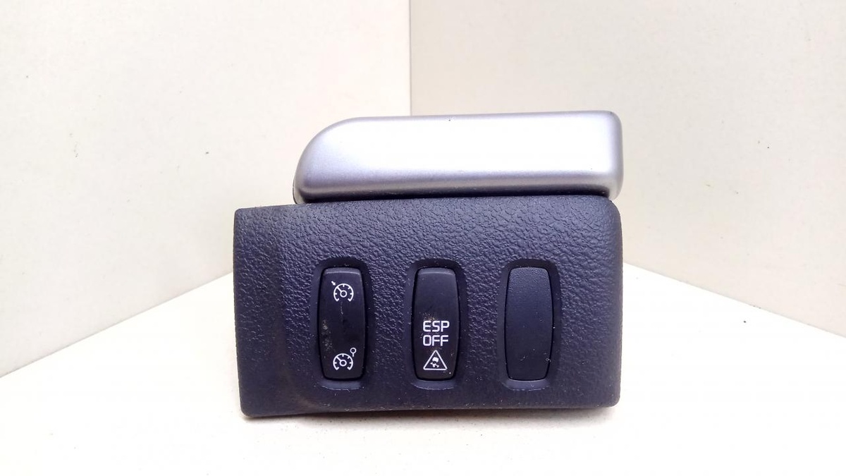 Кнопка  к Renault Laguna 2006