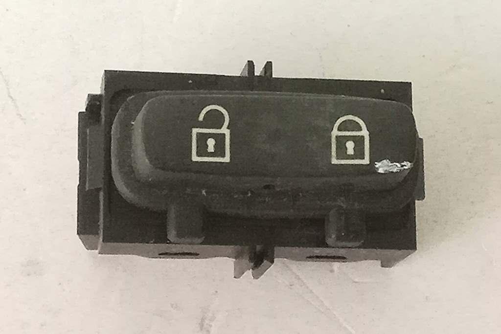 Кнопка блокировки дифференциала к Volvo S80 2008