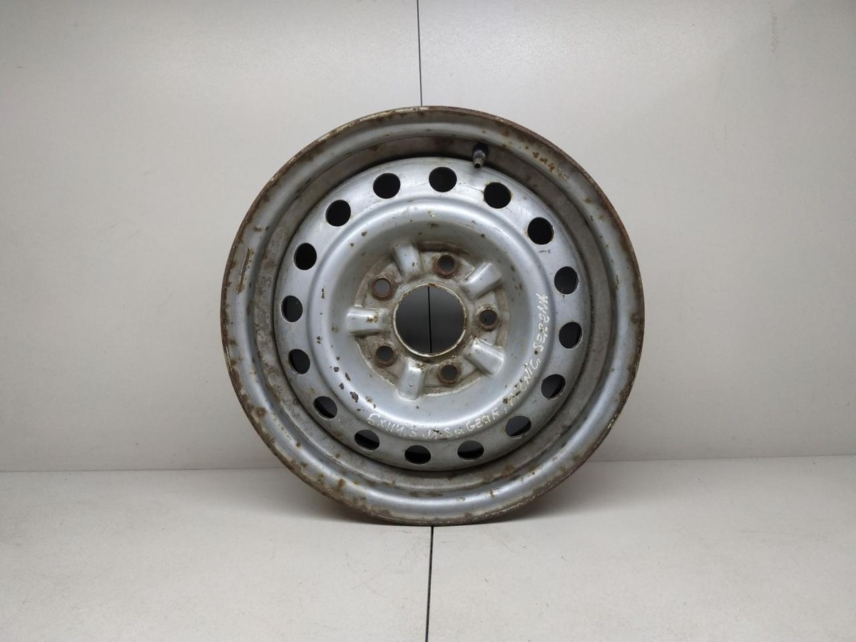 Диск штампованный к Nissan Serena 1995