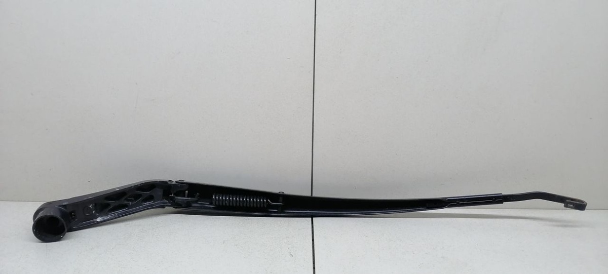 Щеткодержатель к Mazda 156 2010